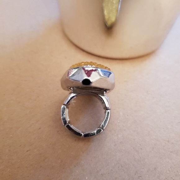 Yellow & Silver rhinestone fashion adjustable stretch ring - Picture 4 of 4
